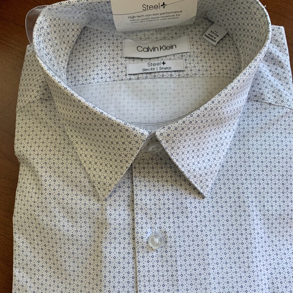 Calvin Klein Men's Dress Shirt 17 1/2, new with tags